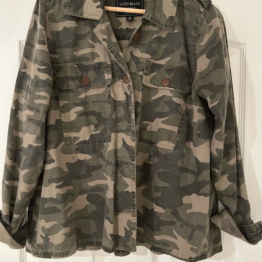 Final sale Lucky Brand Green Camouflage Jacket Size M